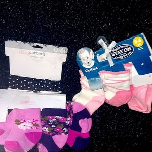 Baby girl socks and 1 headband